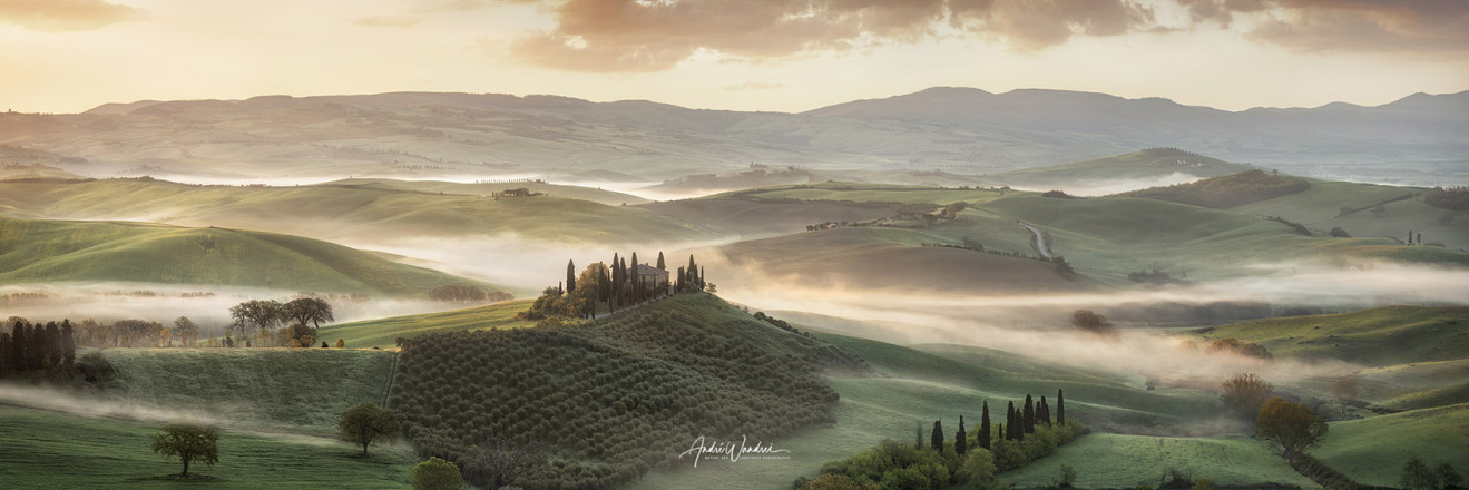 (No. 22-087) Morning in Val d'Orcia (panorama)