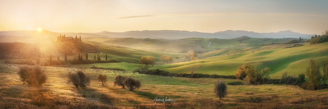 (No. 22-092) Sunrise in Val d'Orcia (3 to 1 panorama)