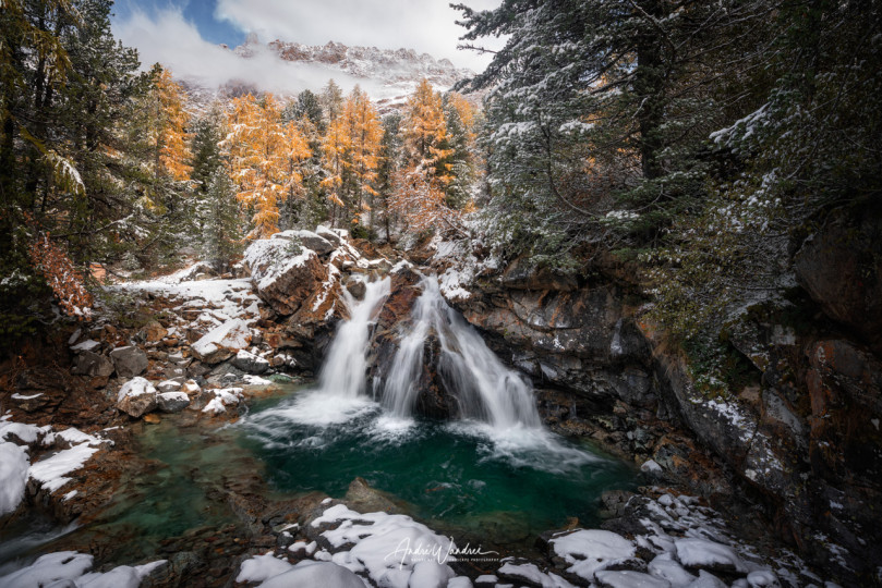 (No. 20-053) Icy waterfall