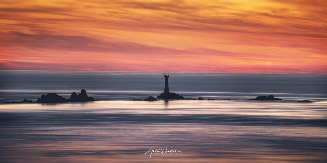 (No. 19-013) Lighthouse-Silhouette