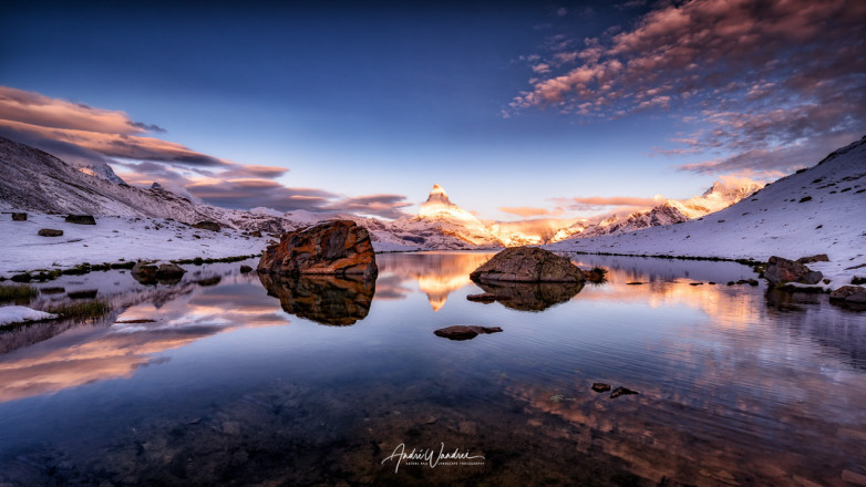 (No. 17-061) Matterhorn at sunrise